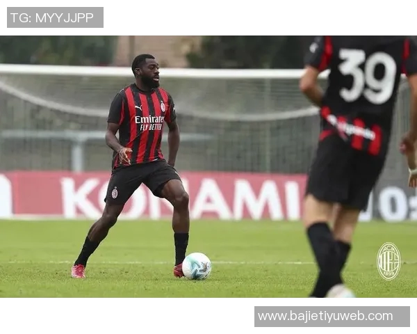 米兰小胜拉齐奥球迷热议福法纳搞笑表现与阿莱格里红牌事件