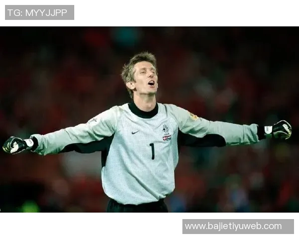 曼联官方庆祝范德萨55岁生日称其为门前的大山祝福生日快乐 曼联官方庆祝范德萨55岁生日称其为门前的大山祝福生日快乐