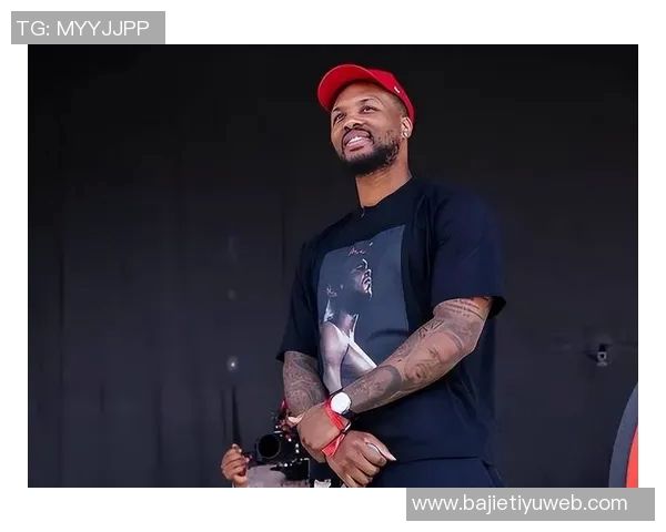 利拉德兼任球员与主帅开拓者新模式引发球迷热议现代篮球的未来方向 利拉德兼任球员与主帅开拓者新模式引发球迷热议现代篮球的未来方向