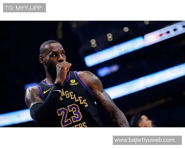 夸梅赞詹姆斯精彩表现十步上篮得分展现历史得分王的优雅风采